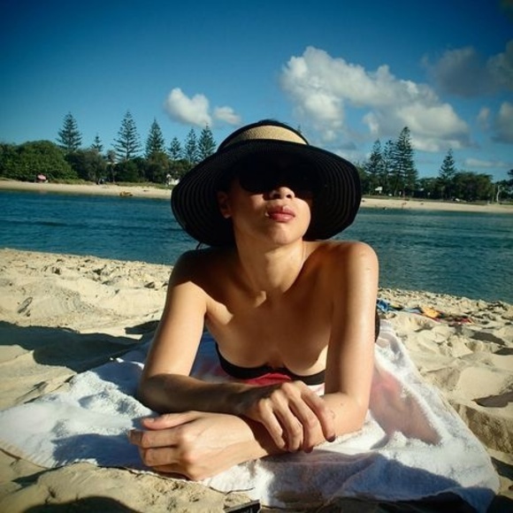 Meet your Posher, Samantha - Picture 1 of 1